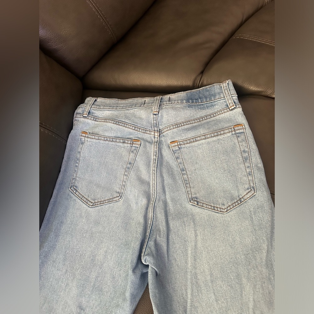 Abercrombie jeans. Small pen stain on the back pocket can barely see it.
